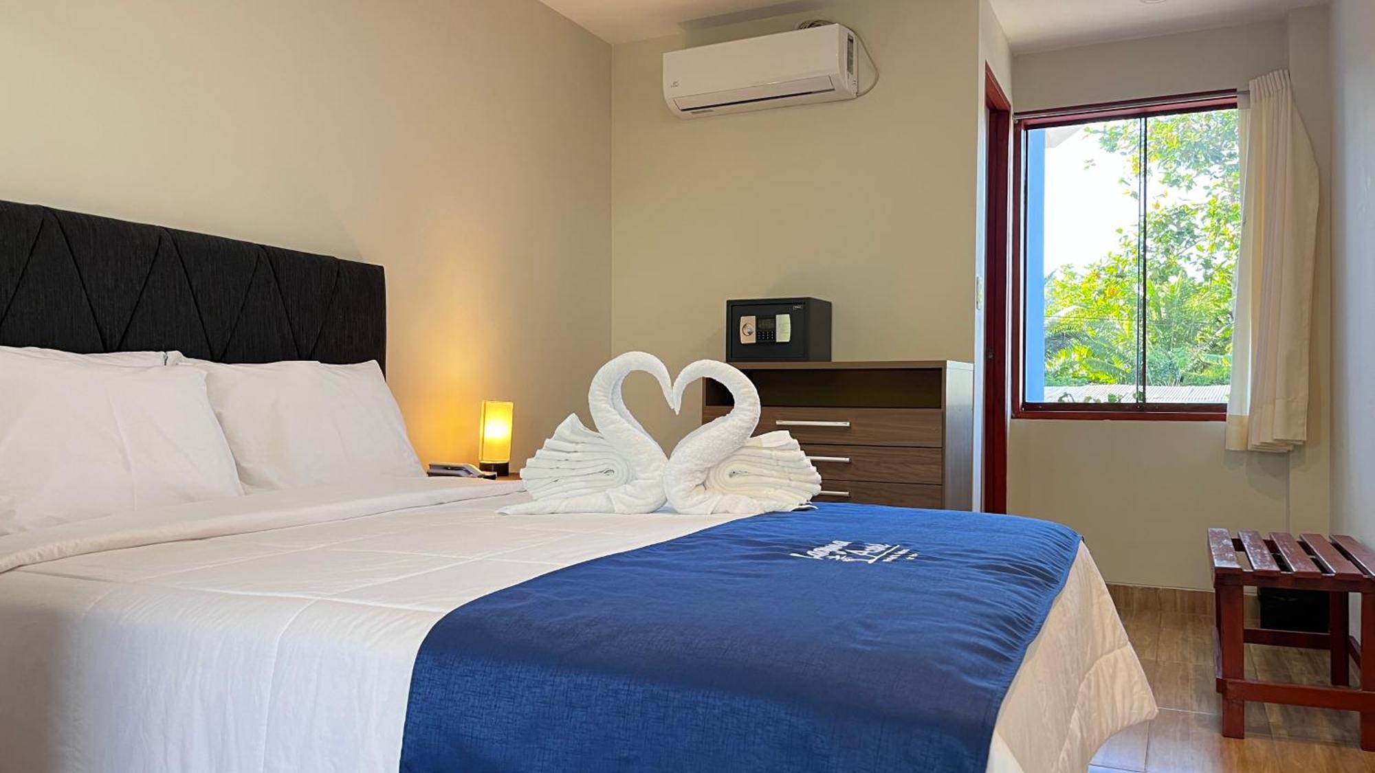 Laguna Azul Hotel & Suites Sauce Esterno foto