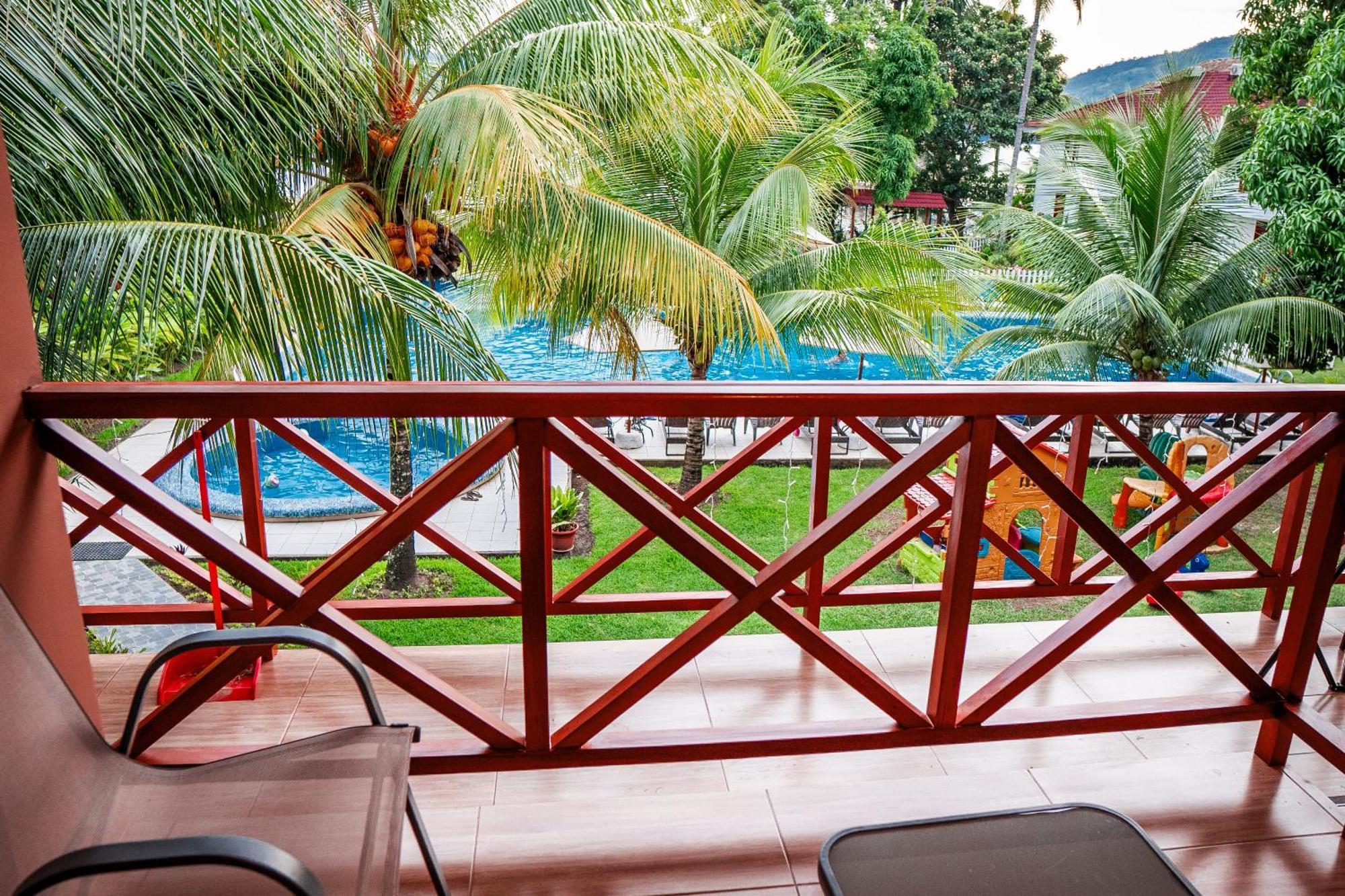 Laguna Azul Hotel & Suites Sauce Esterno foto