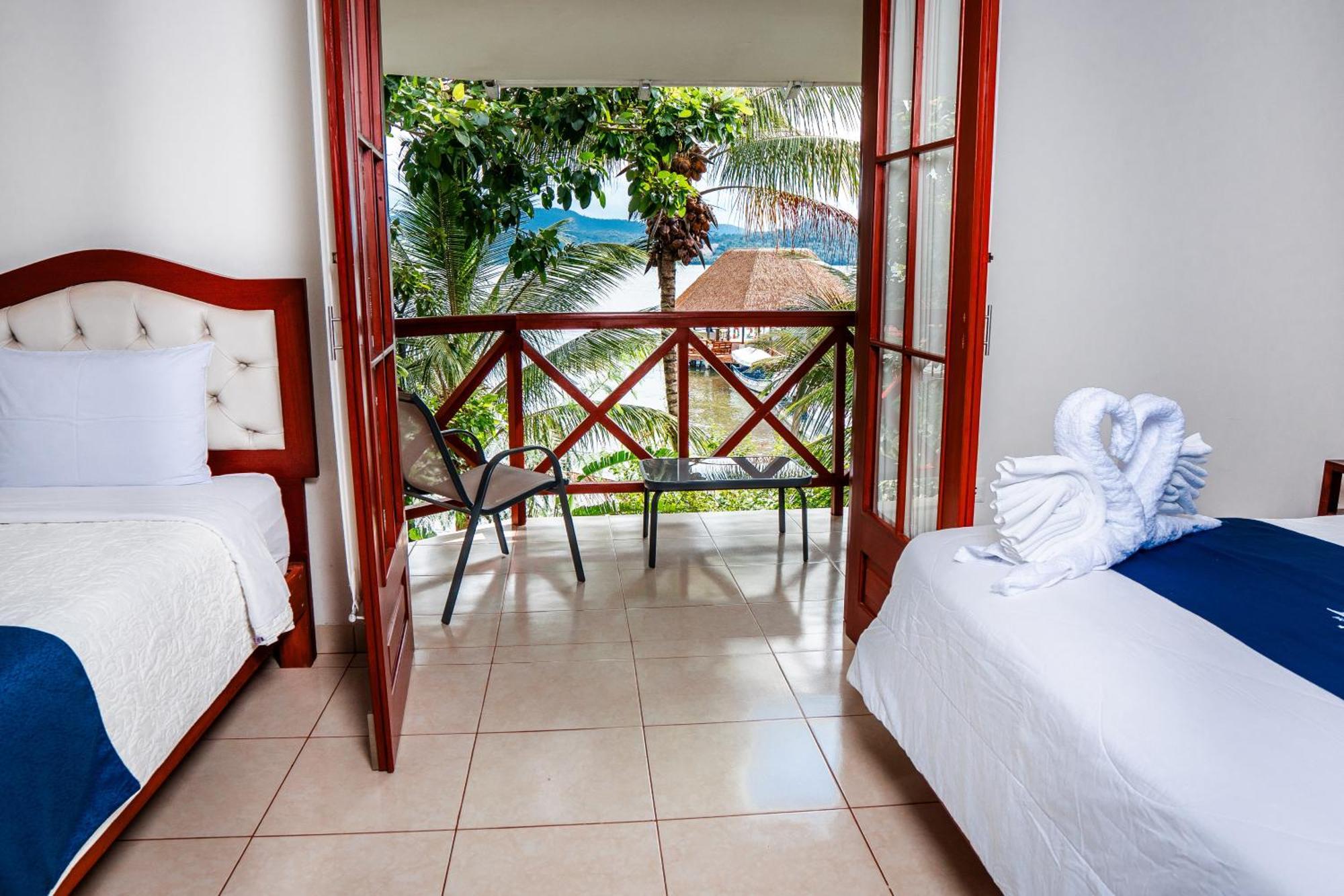 Laguna Azul Hotel & Suites Sauce Esterno foto