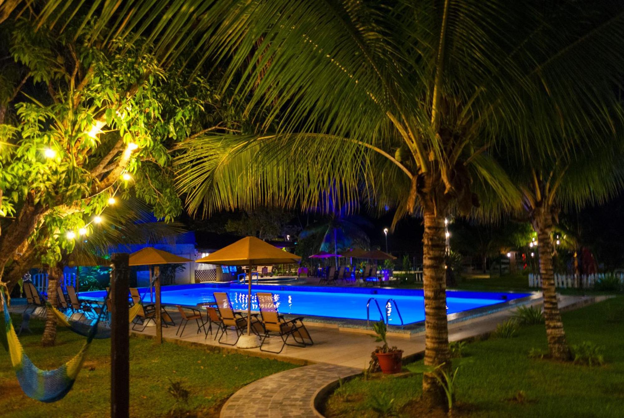 Laguna Azul Hotel & Suites Sauce Esterno foto