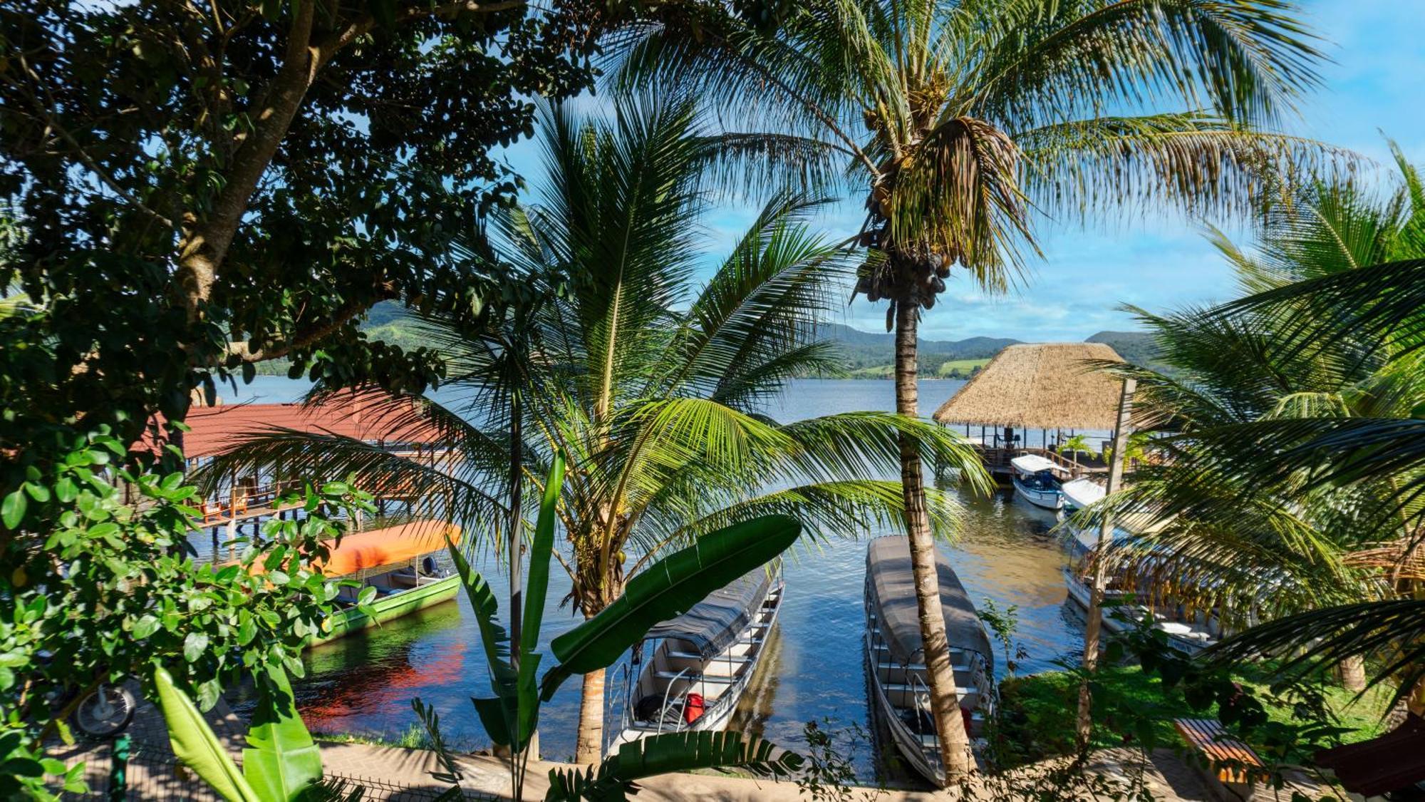 Laguna Azul Hotel & Suites Sauce Esterno foto